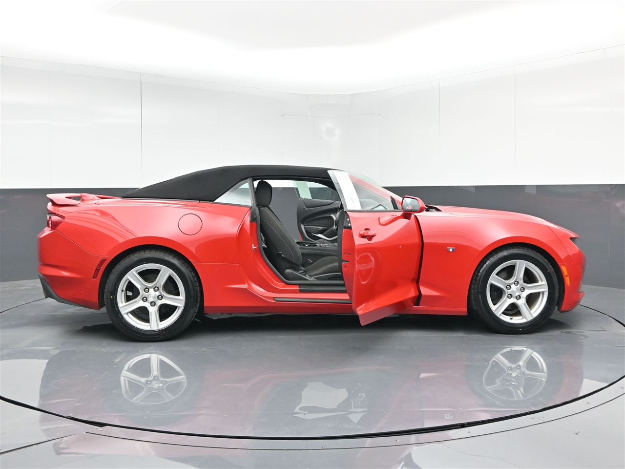 Chevrolet Camaro 1LT Convertible 8A 2019