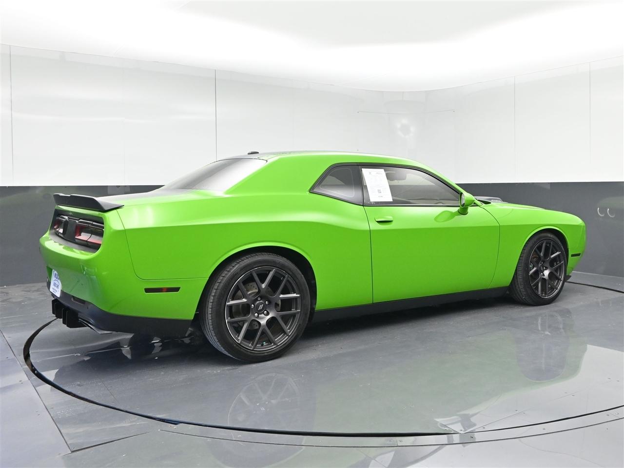 Dodge Challenger R/T Plus 2017