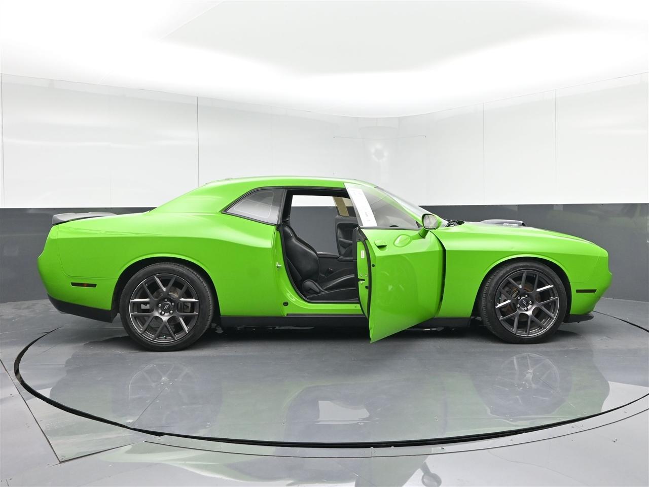 Dodge Challenger R/T Plus 2017