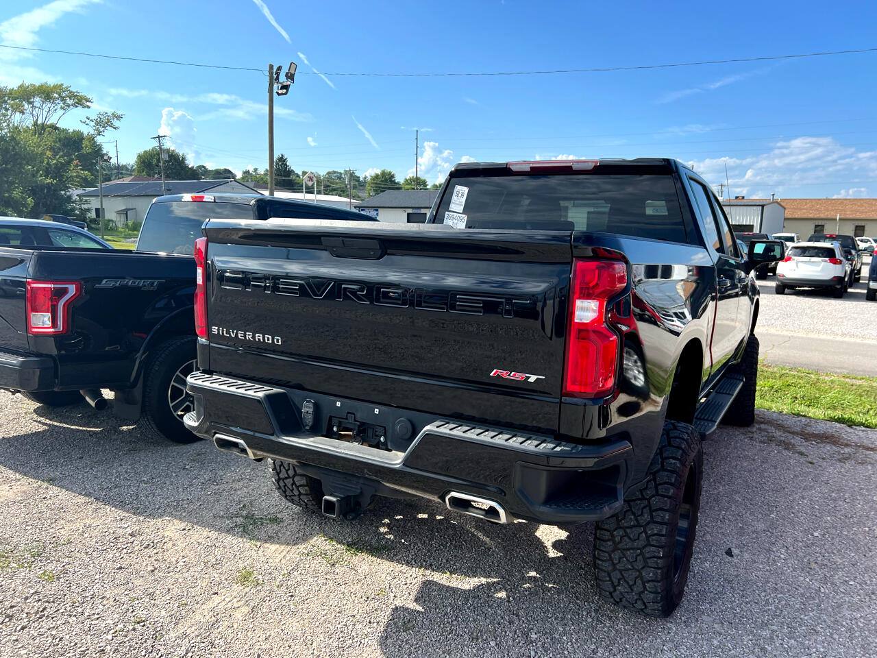 2021 Chevrolet Silverado 1500 RST photo 4