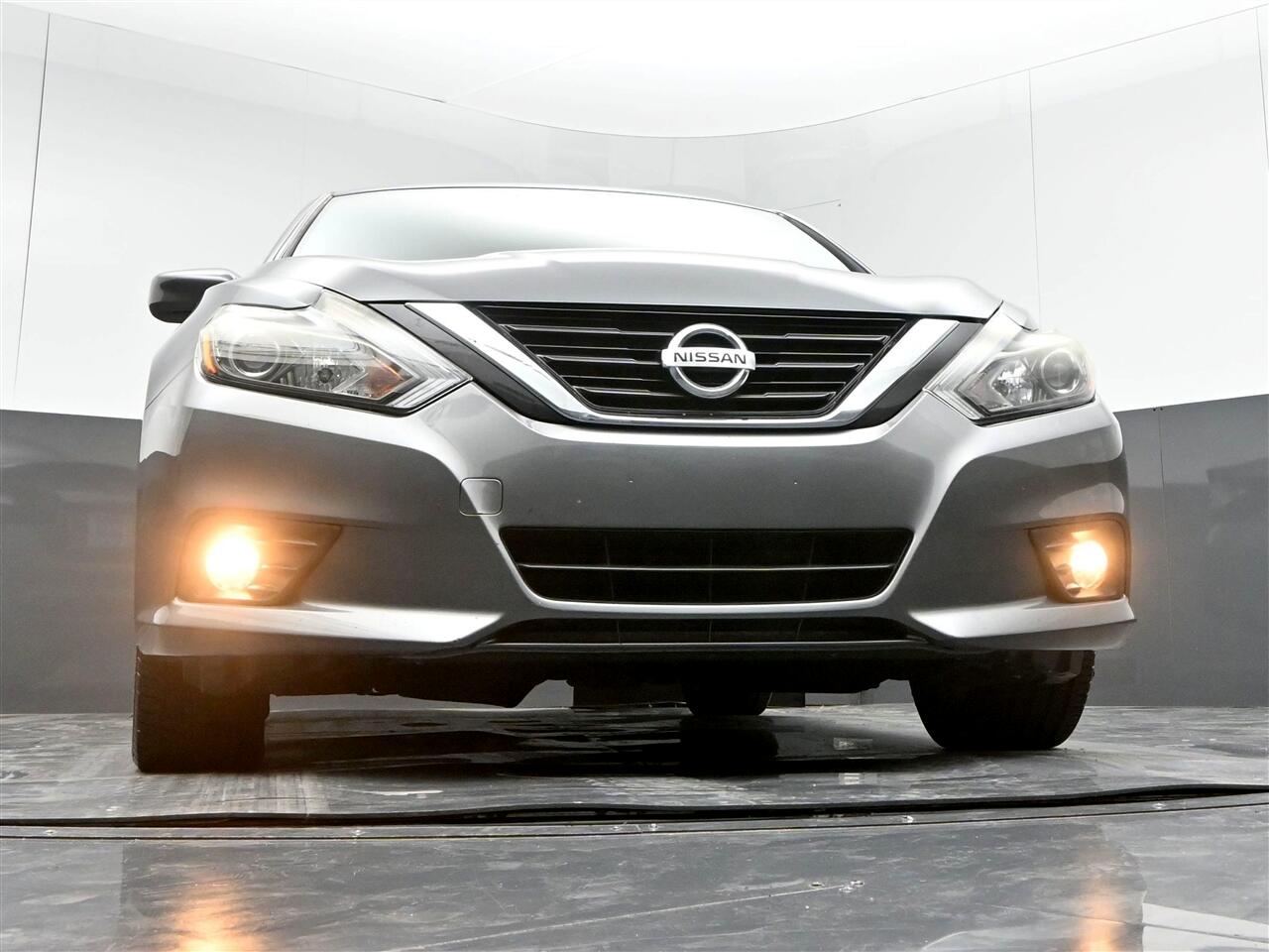 2017 Nissan Altima 2.5 SR photo 30