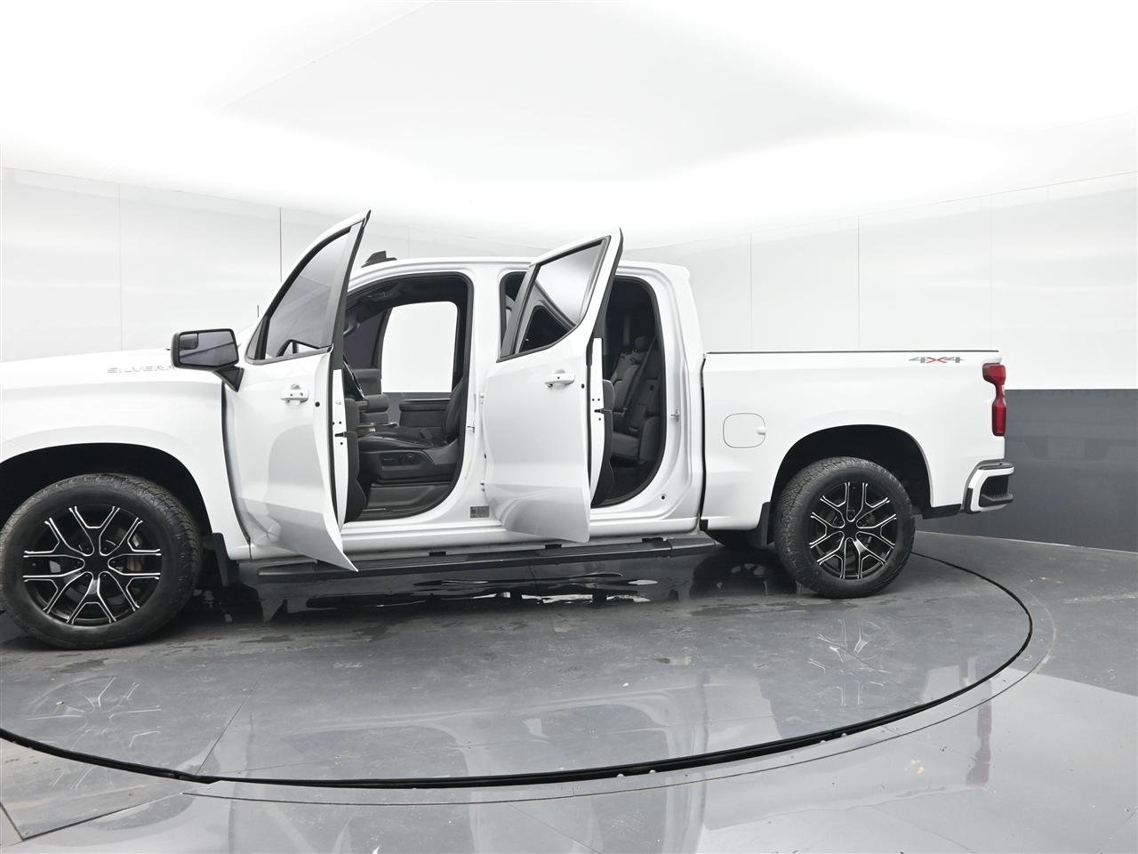 Chevrolet Silverado 1500 RST Crew Cab 4WD 2019