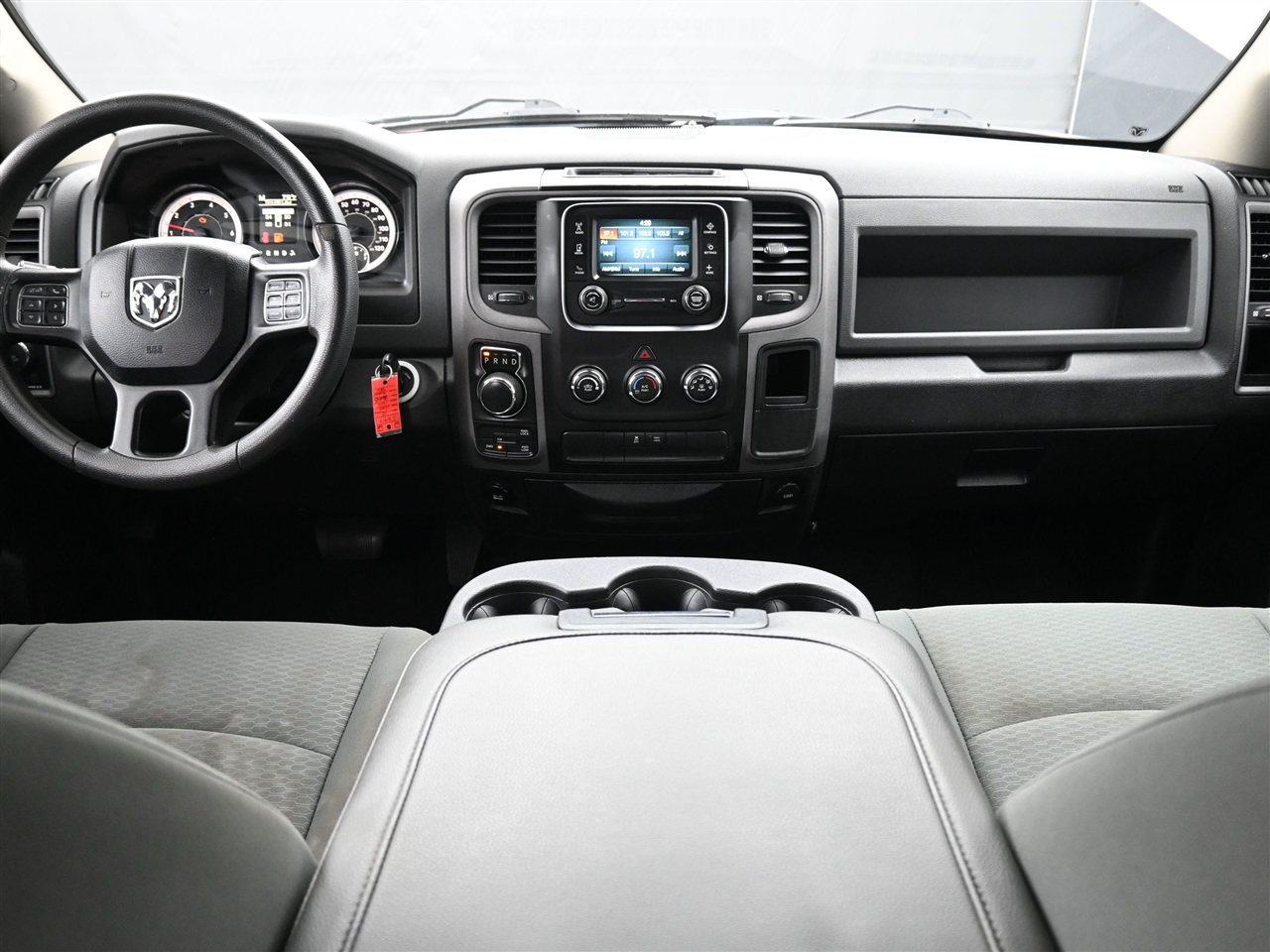 RAM 1500 Tradesman Quad Cab 4WD 2018 RAM 1500 Tradesman Quad Cab 4WD 2018