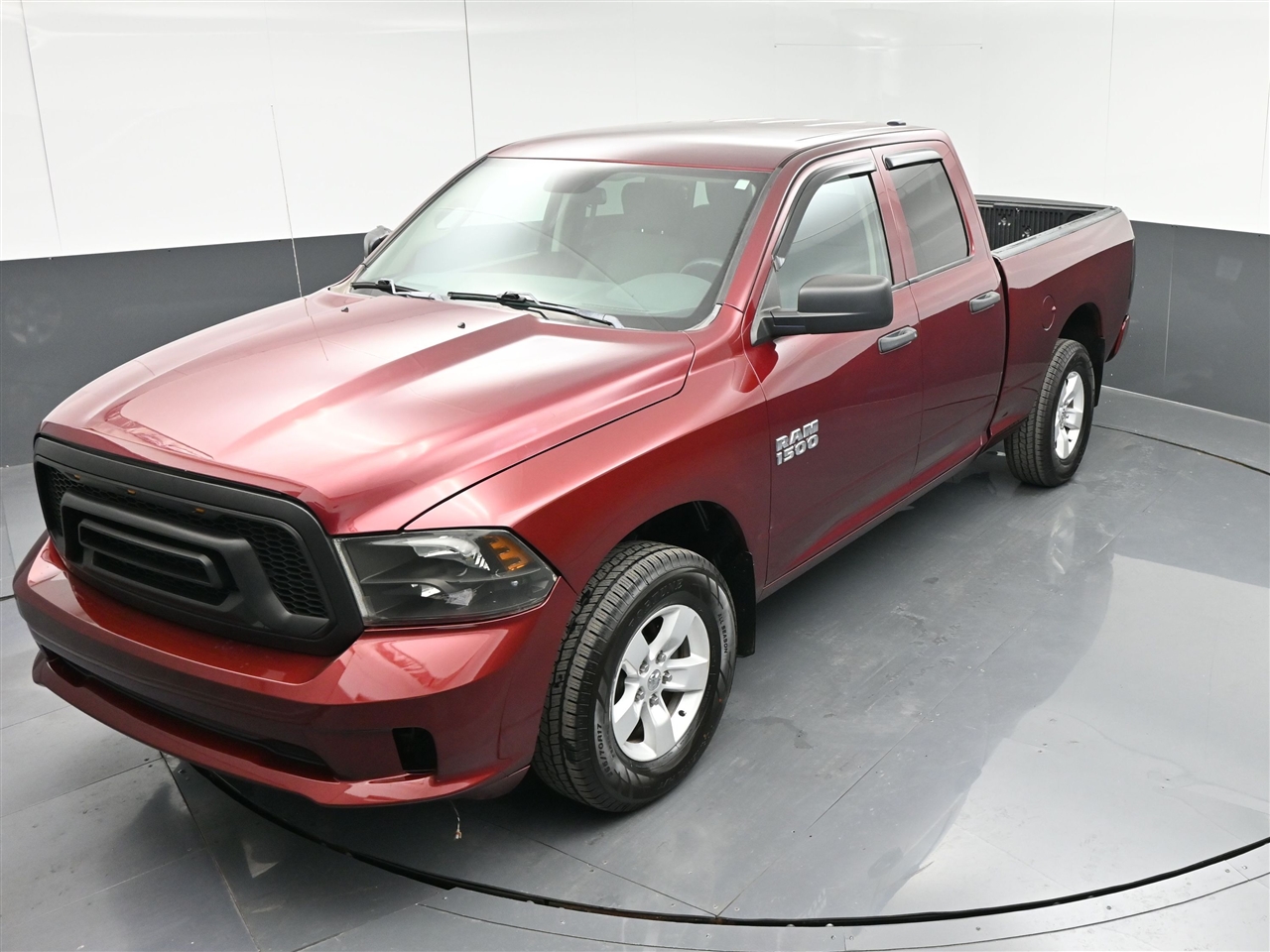 RAM 1500 Tradesman Quad Cab 4WD 2018 RAM 1500 Tradesman Quad Cab 4WD 2018
