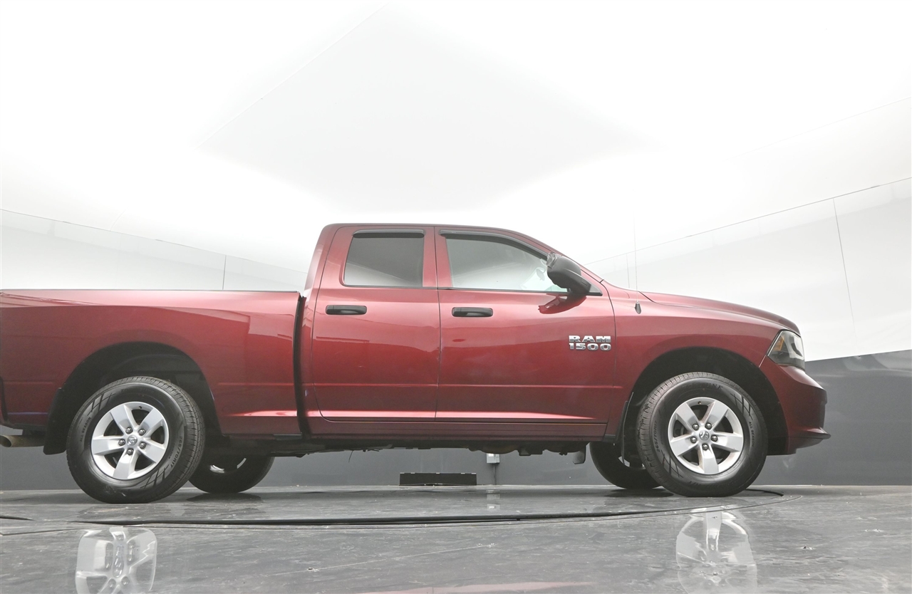 RAM 1500 Tradesman Quad Cab 4WD 2018 RAM 1500 Tradesman Quad Cab 4WD 2018