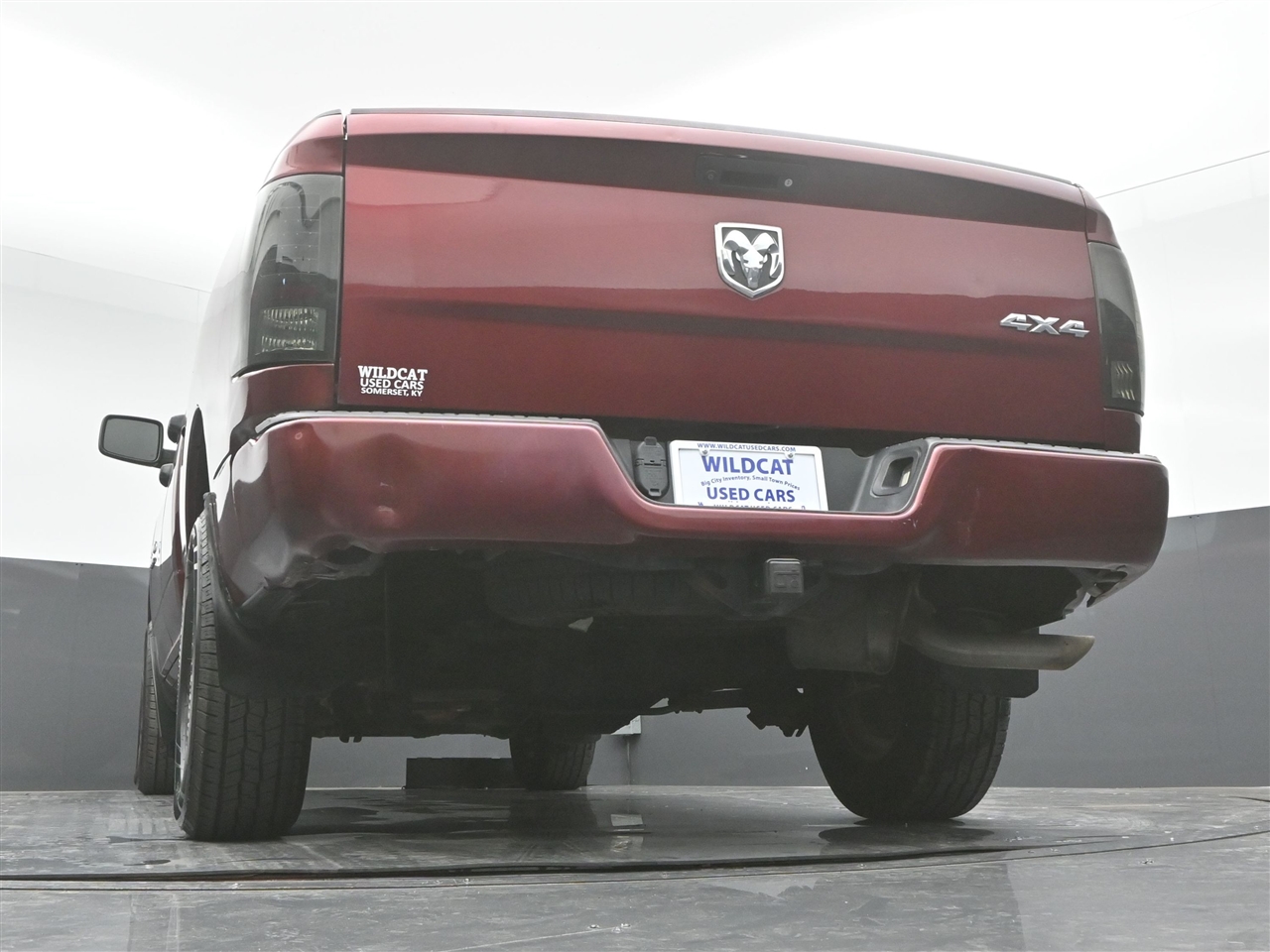 RAM 1500 Tradesman Quad Cab 4WD 2018 RAM 1500 Tradesman Quad Cab 4WD 2018