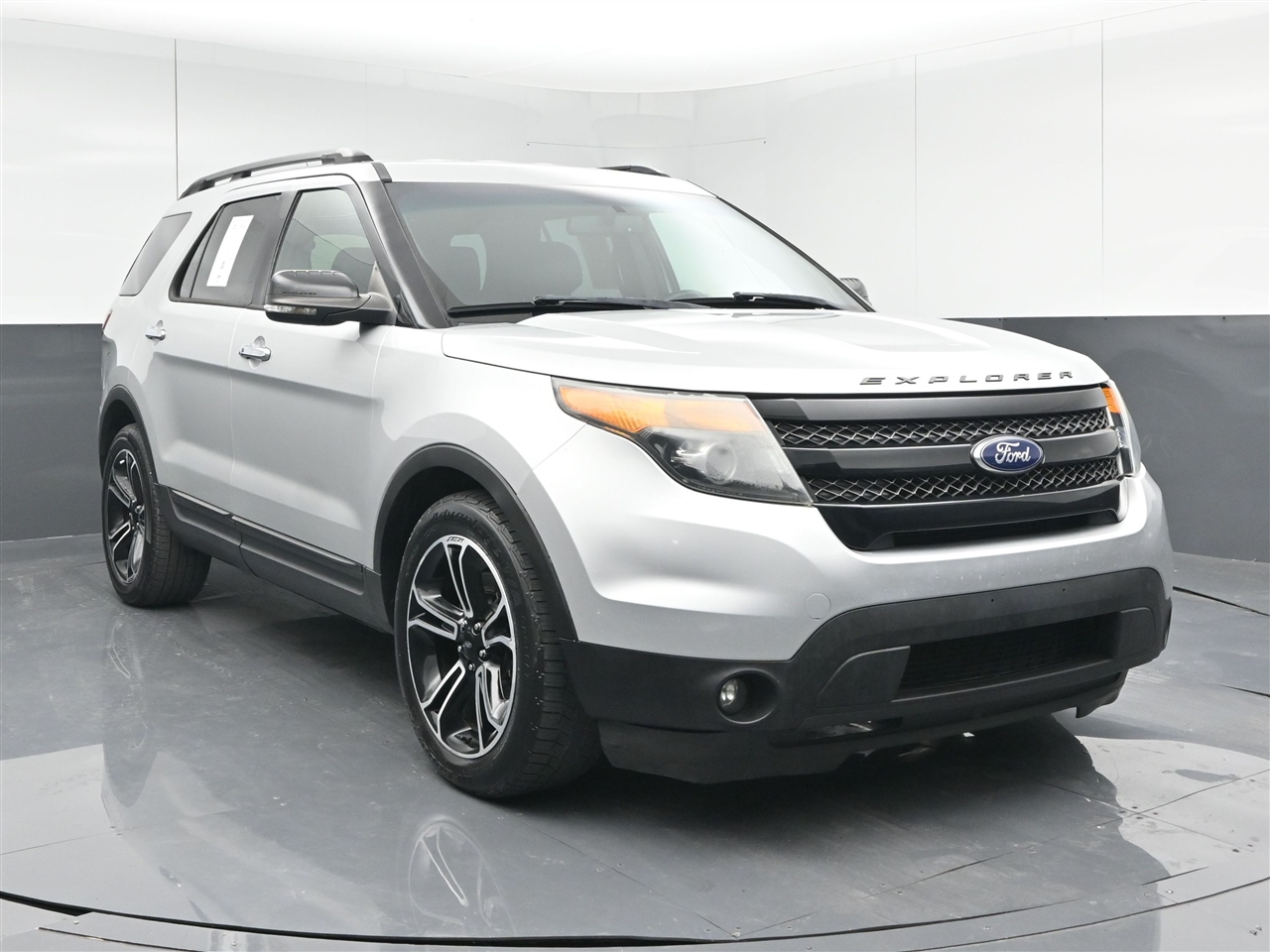 2013 Ford Explorer Sport's photo