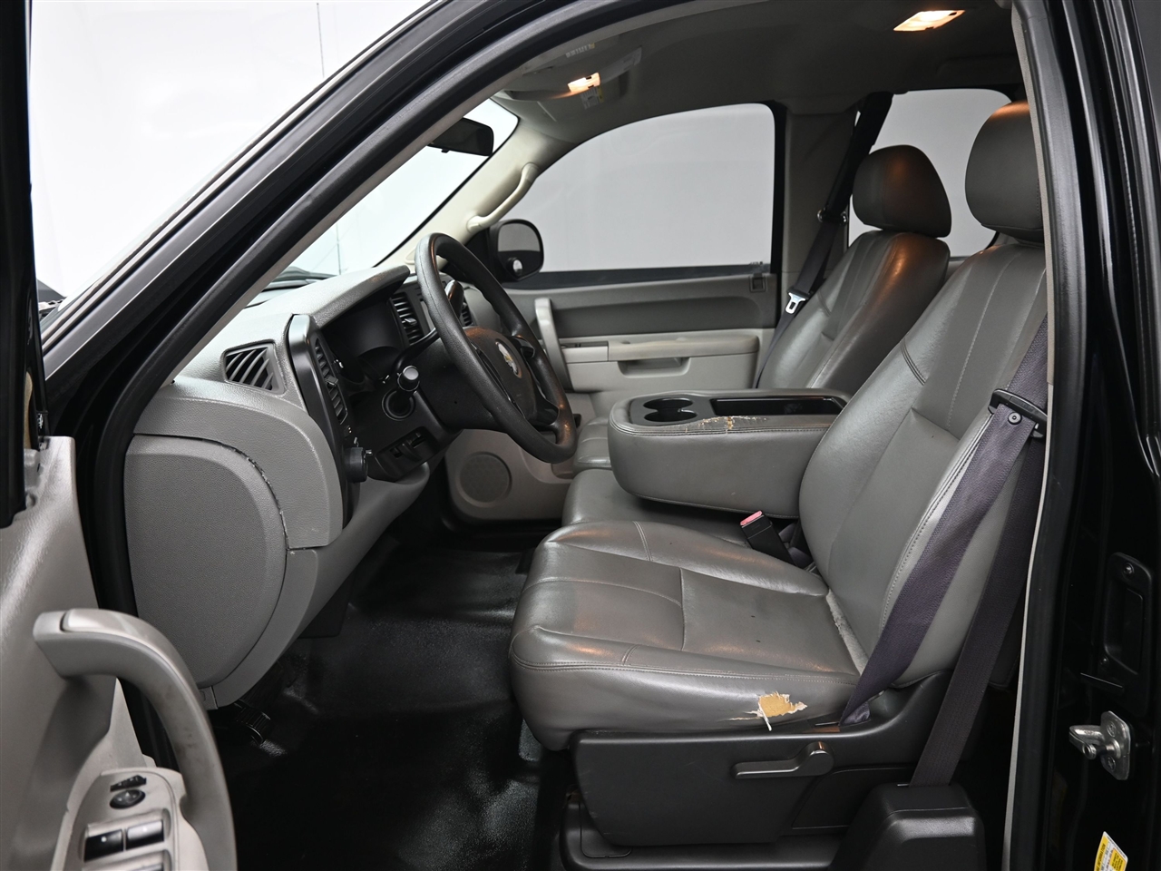 Chevrolet Silverado 1500 Work Truck Ext. Cab 2WD 2011 Chevrolet Silverado 1500 Work Truck Ext. Cab 2WD 2011