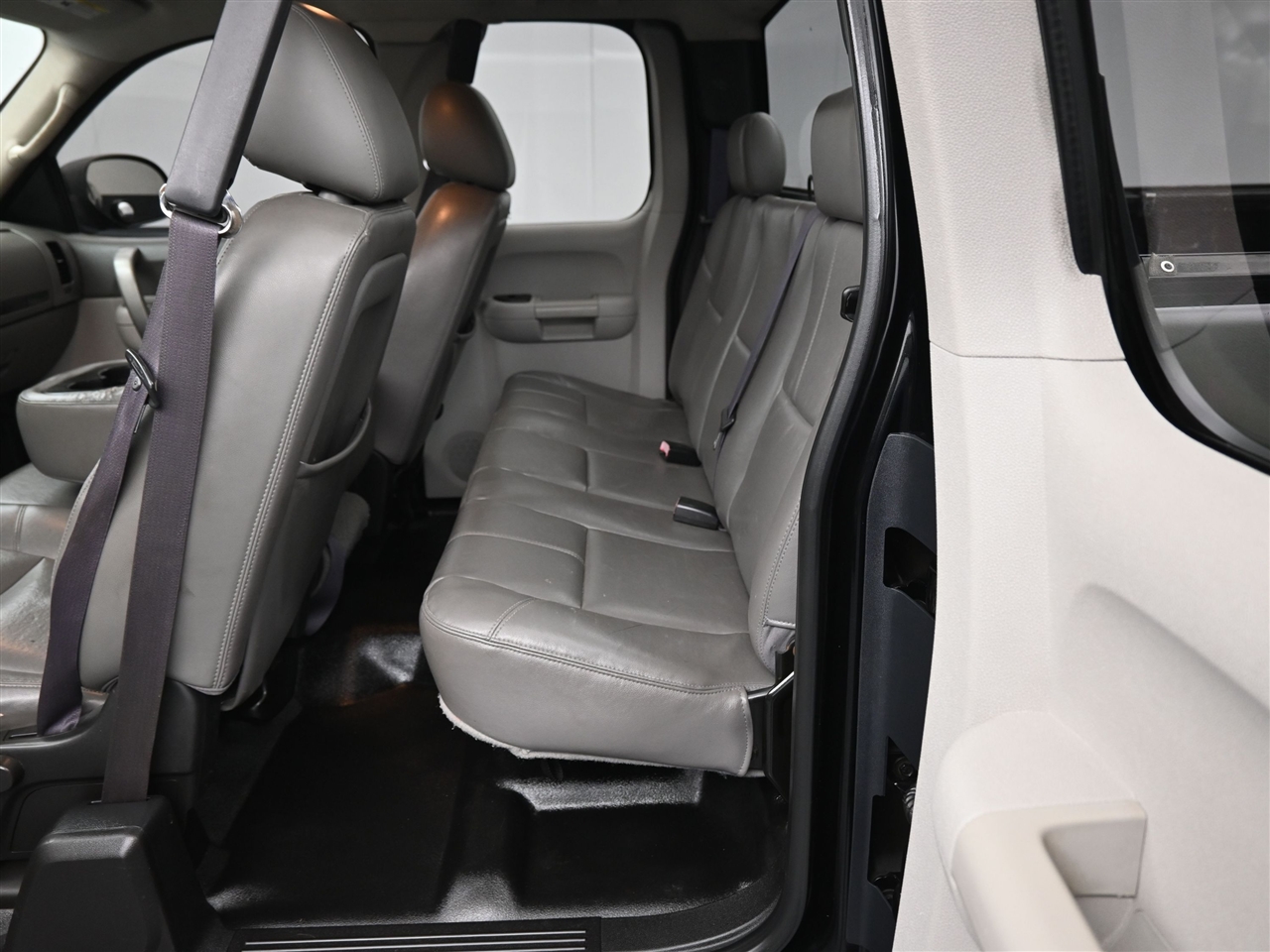 Chevrolet Silverado 1500 Work Truck Ext. Cab 2WD 2011 Chevrolet Silverado 1500 Work Truck Ext. Cab 2WD 2011