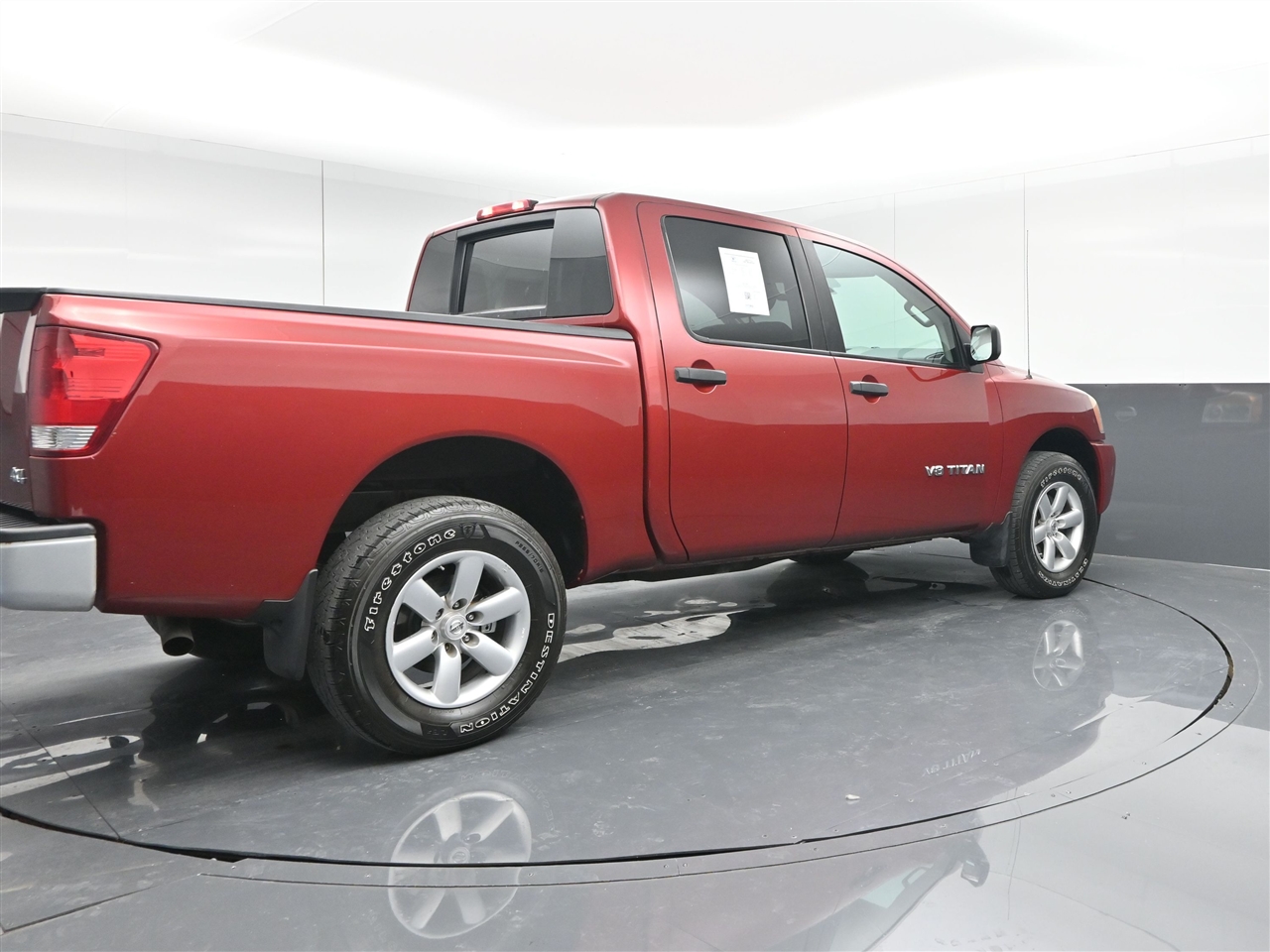 2015 Nissan Titan SL Crew Cab photo 5