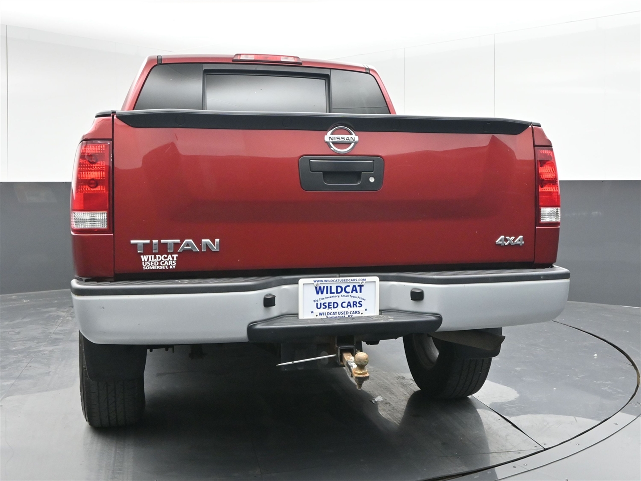 2015 Nissan Titan SL Crew Cab photo 6