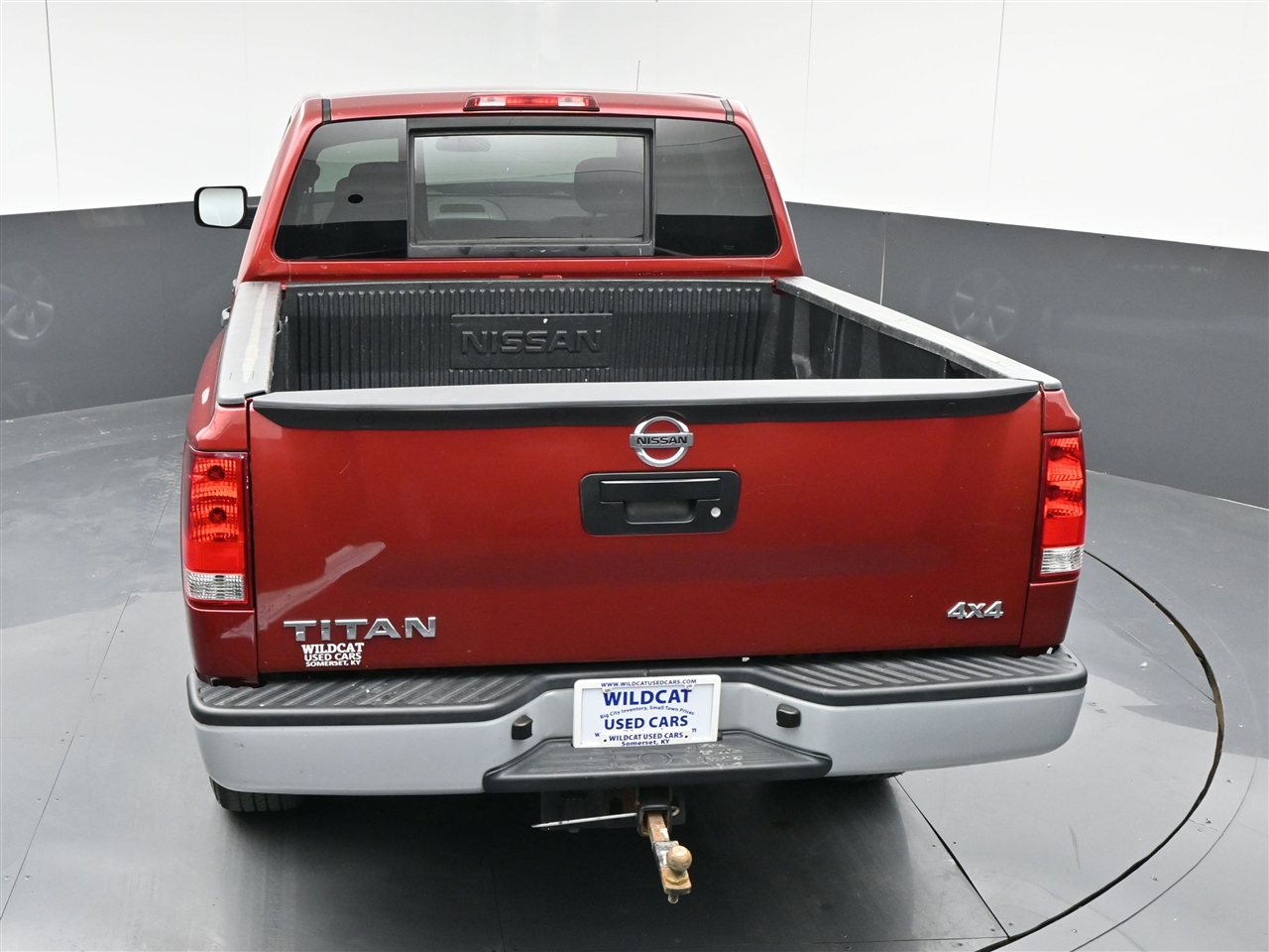 2015 Nissan Titan SL Crew Cab photo 25