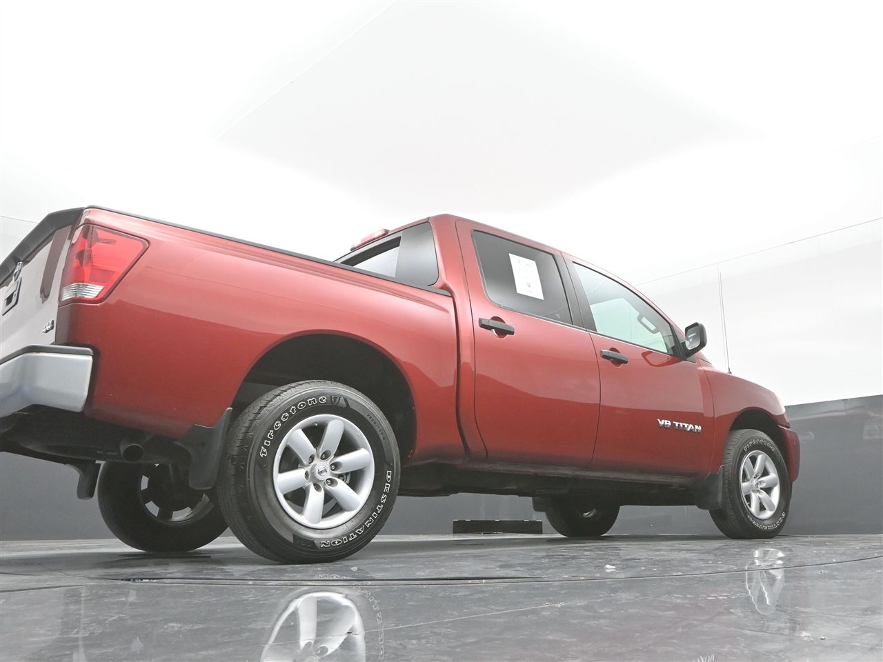 2015 Nissan Titan SL Crew Cab photo 32