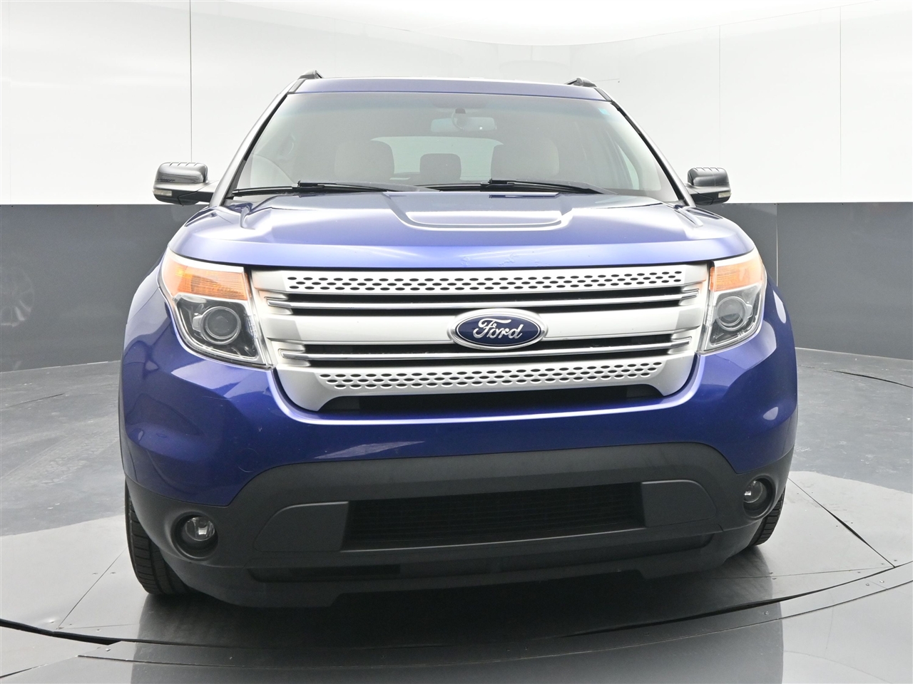 2013 Ford Explorer XLT photo 2