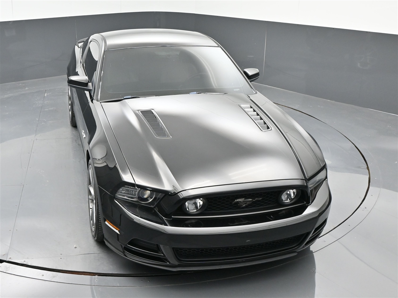 2014 Ford Mustang GT photo 18