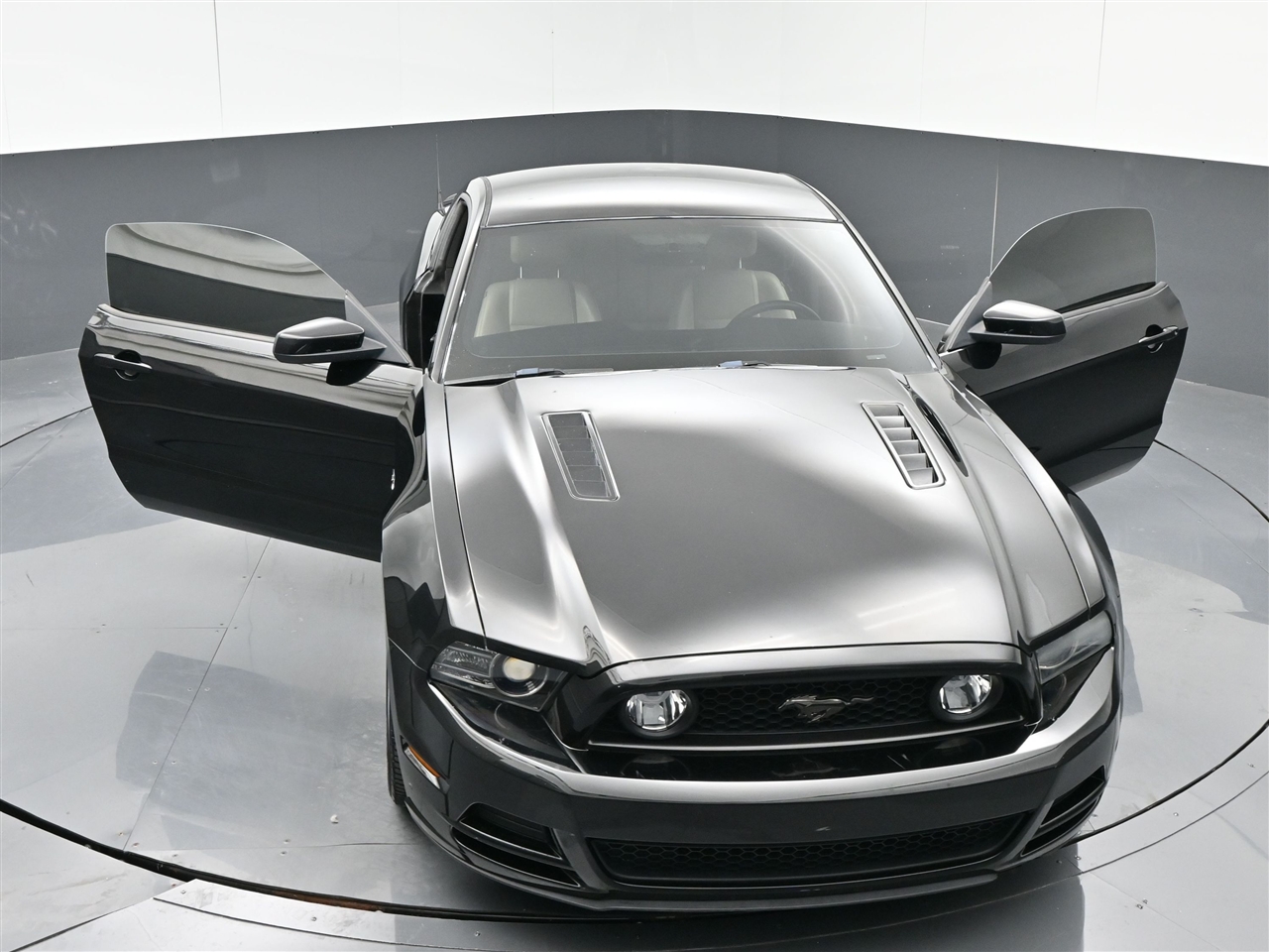 2014 Ford Mustang GT photo 34