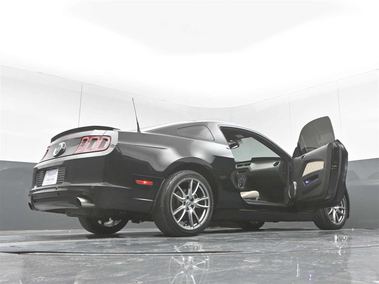 2014 Ford Mustang GT photo 38