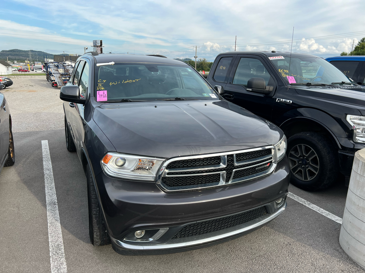 2014 Dodge Durango SXT photo 2