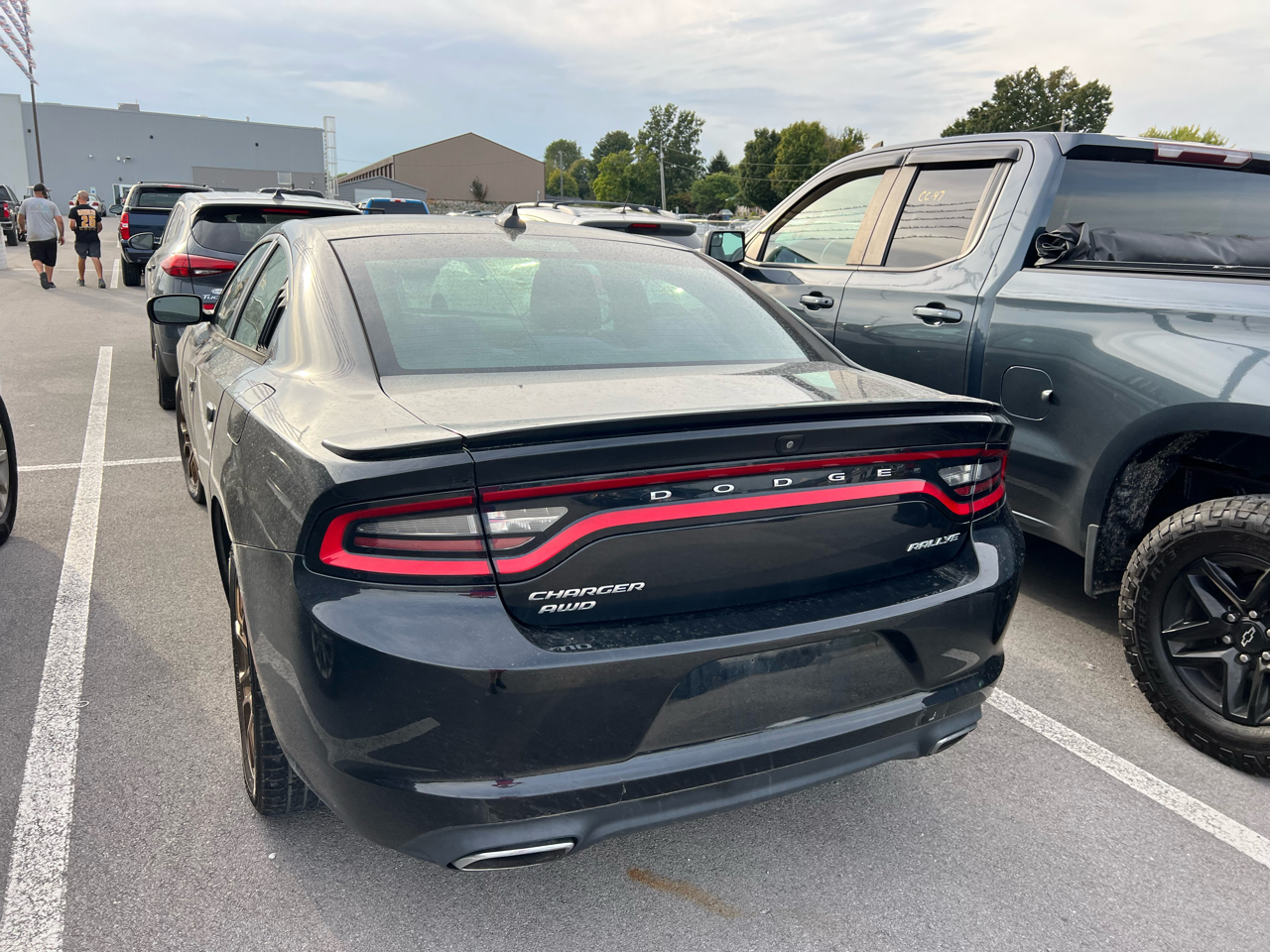 2015 Dodge Charger SXT photo 2
