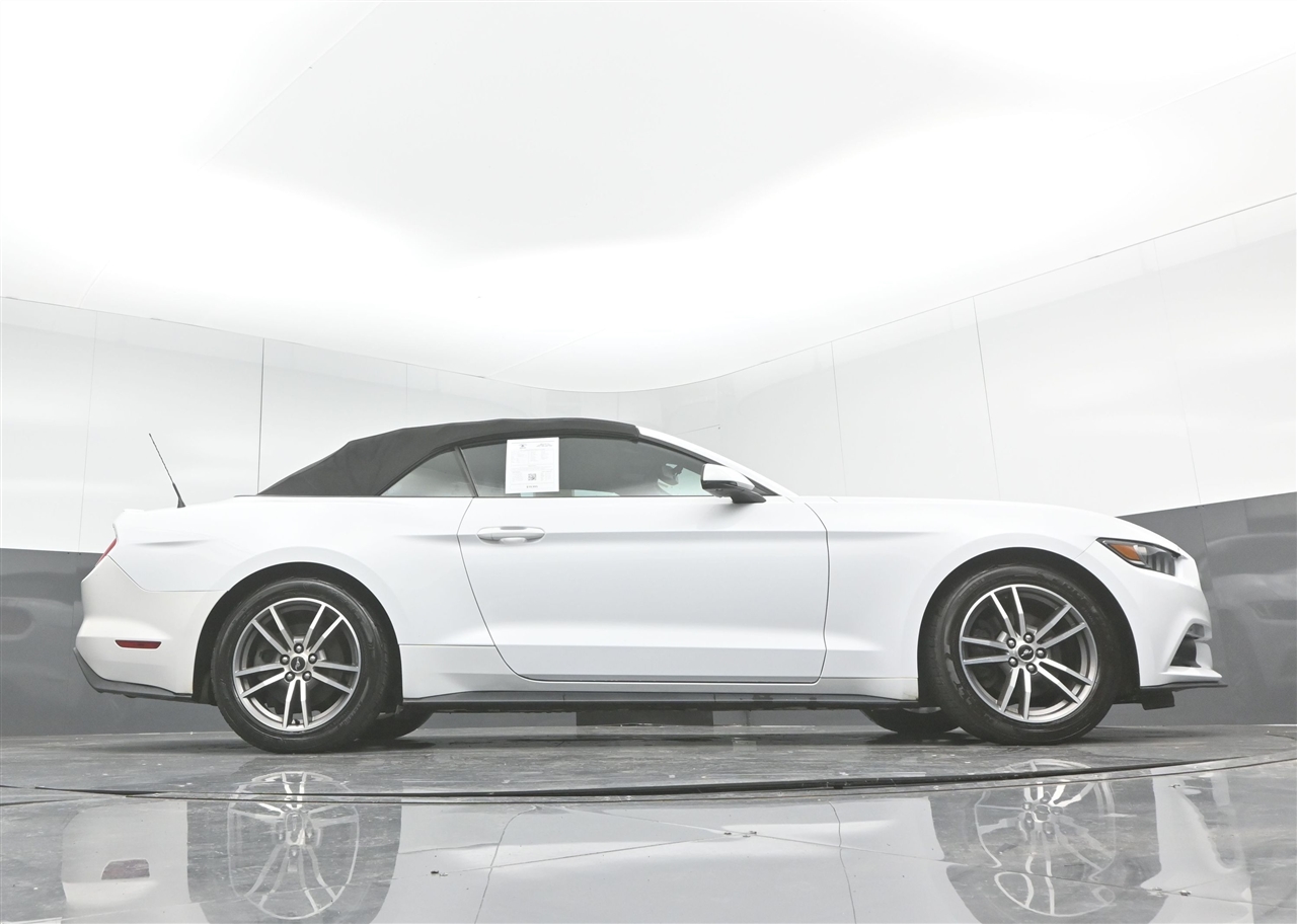 Ford Mustang EcoBoost Premium Convertible 2017