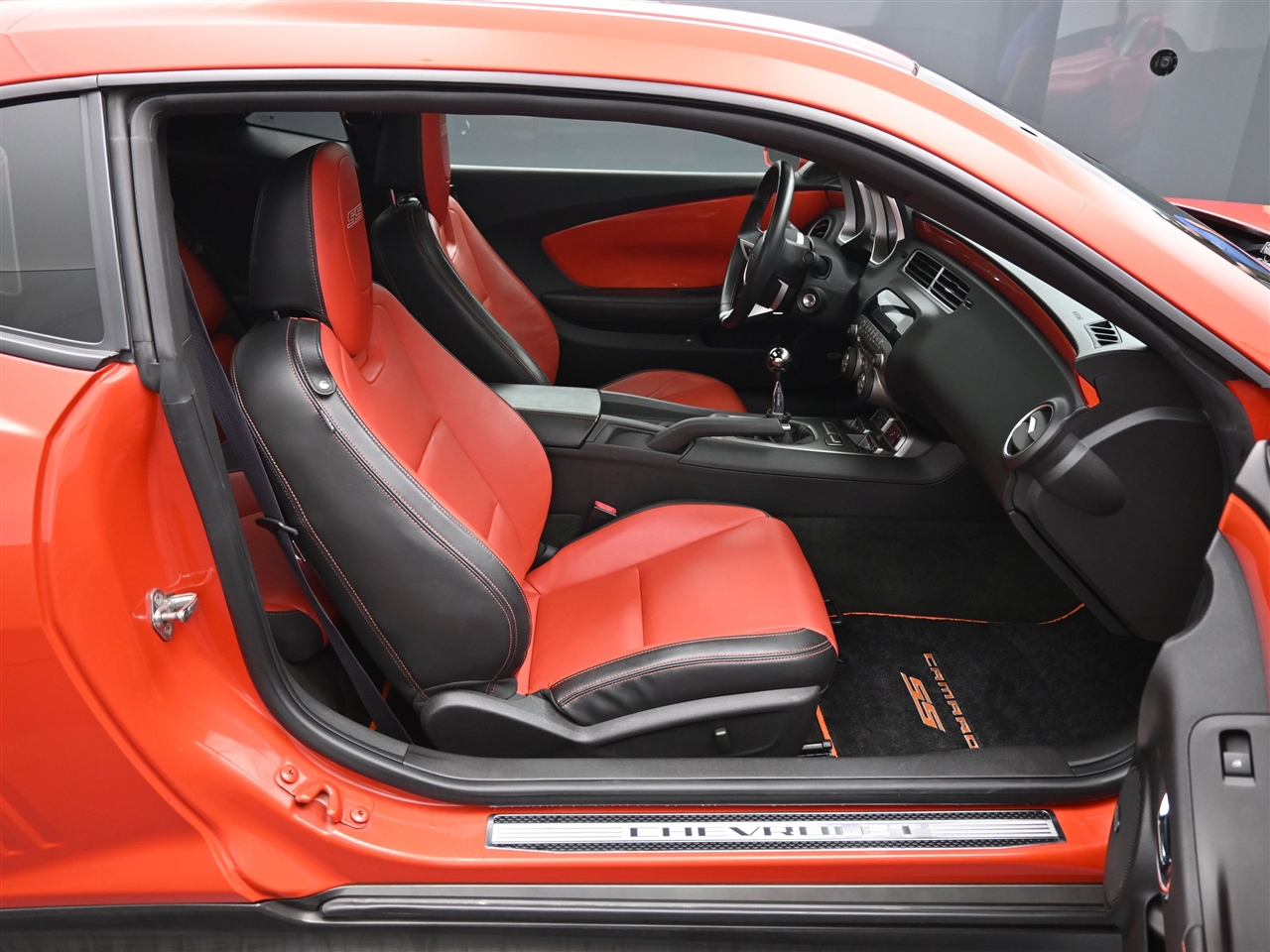 2010 Chevrolet Camaro 2SS photo 9