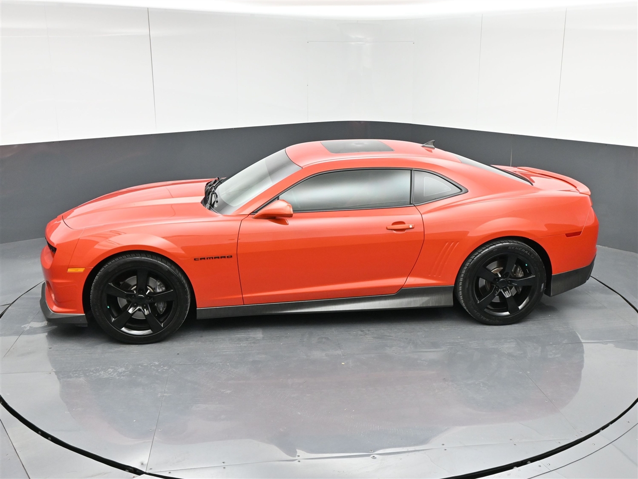 2010 Chevrolet Camaro 2SS photo 25