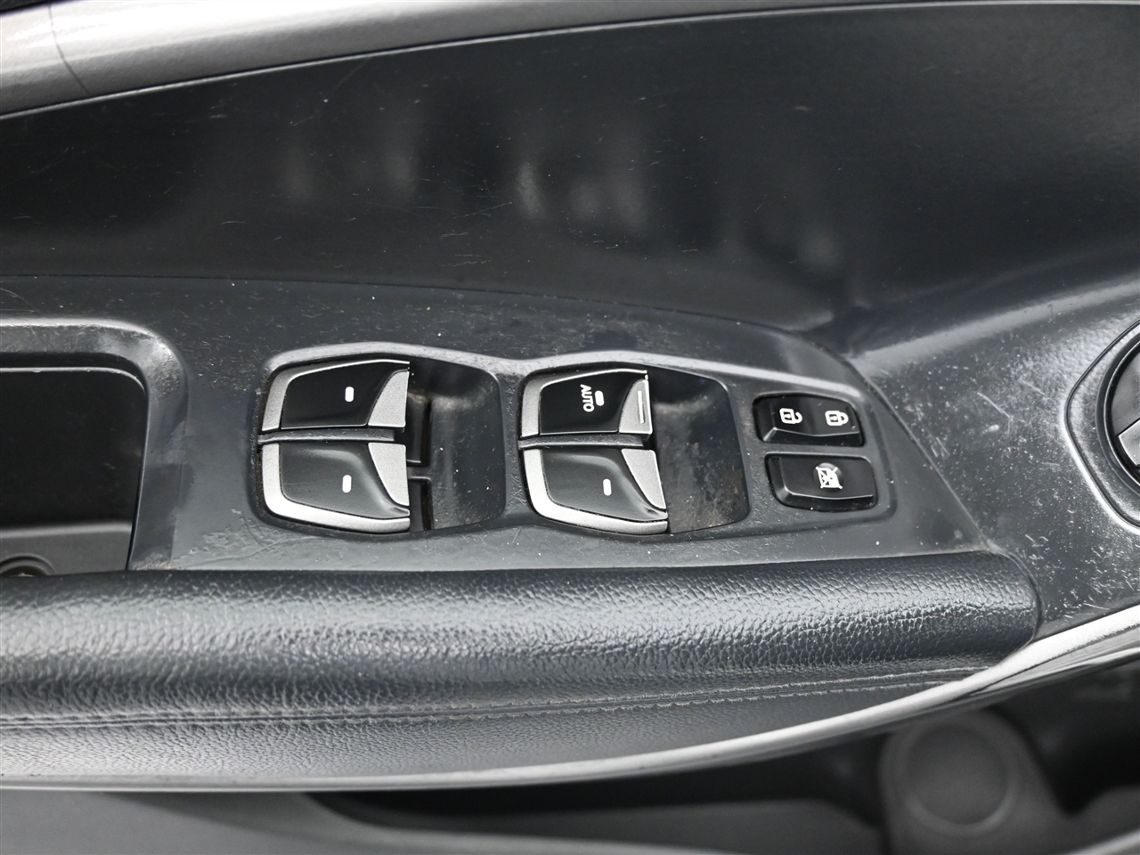 Hyundai Santa Fe Sport 2.0T FWD 2014 Hyundai Santa Fe Sport 2.0T FWD 2014