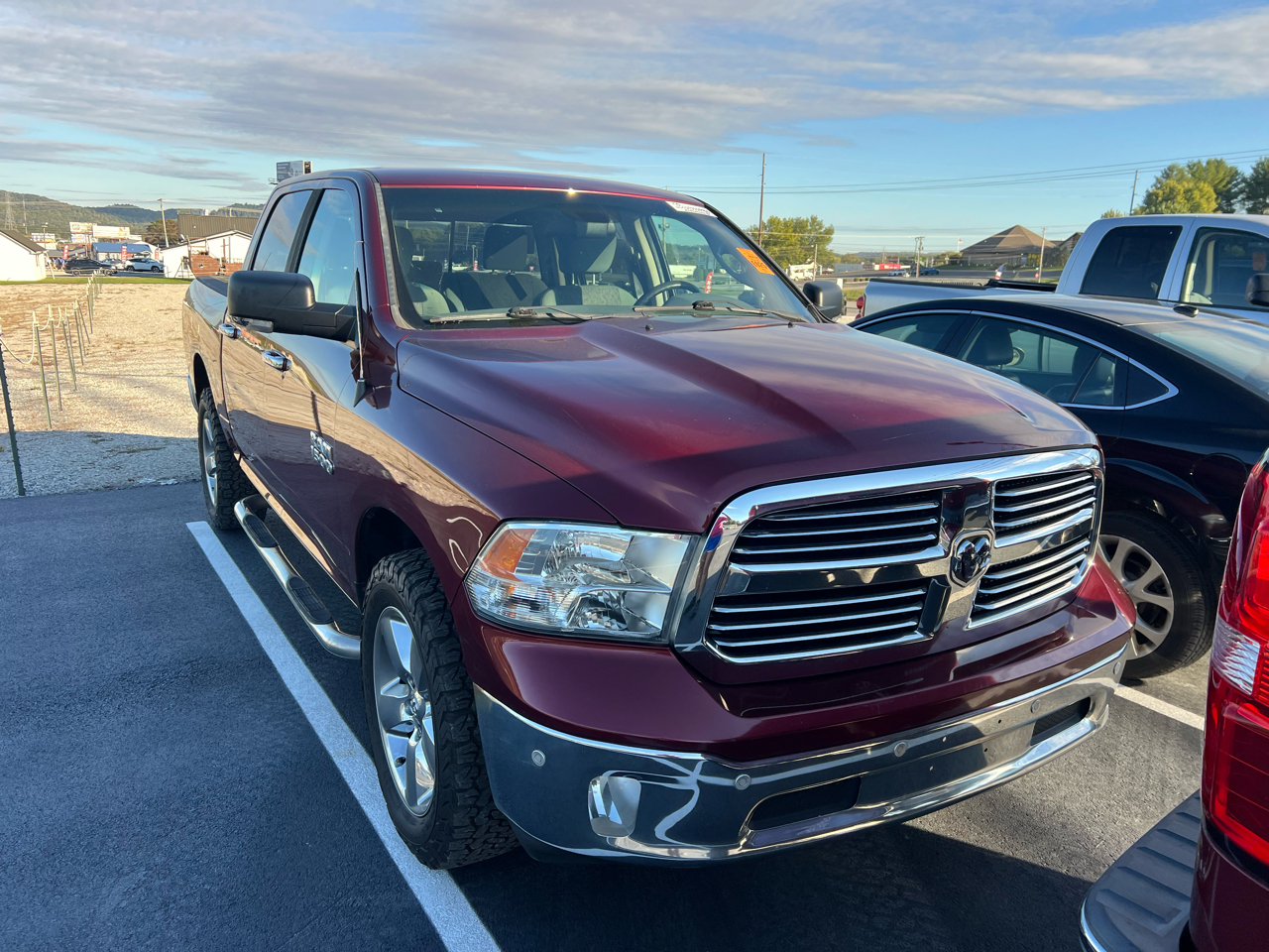 RAM 1500 SLT Crew Cab SWB 4WD 2016 RAM 1500 SLT Crew Cab SWB 4WD 2016
