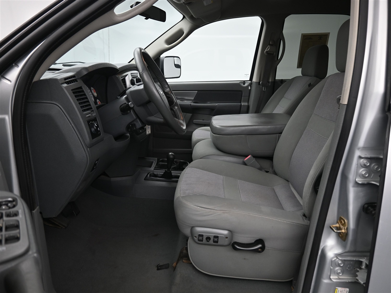 Dodge Ram 2500 SLT Quad Cab 4WD 2007 Dodge Ram 2500 SLT Quad Cab 4WD 2007