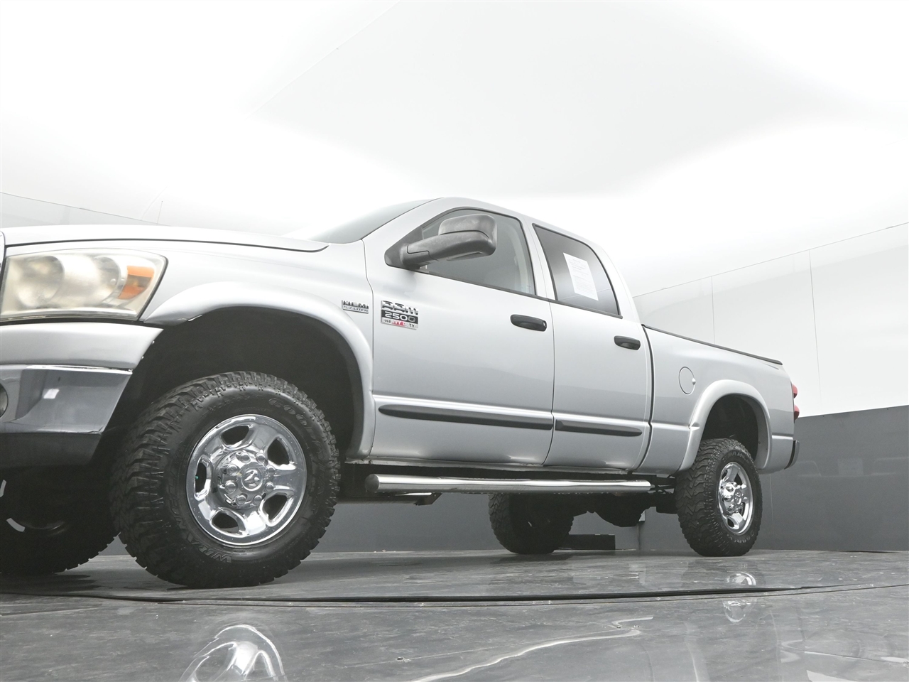 Dodge Ram 2500 SLT Quad Cab 4WD 2007 Dodge Ram 2500 SLT Quad Cab 4WD 2007