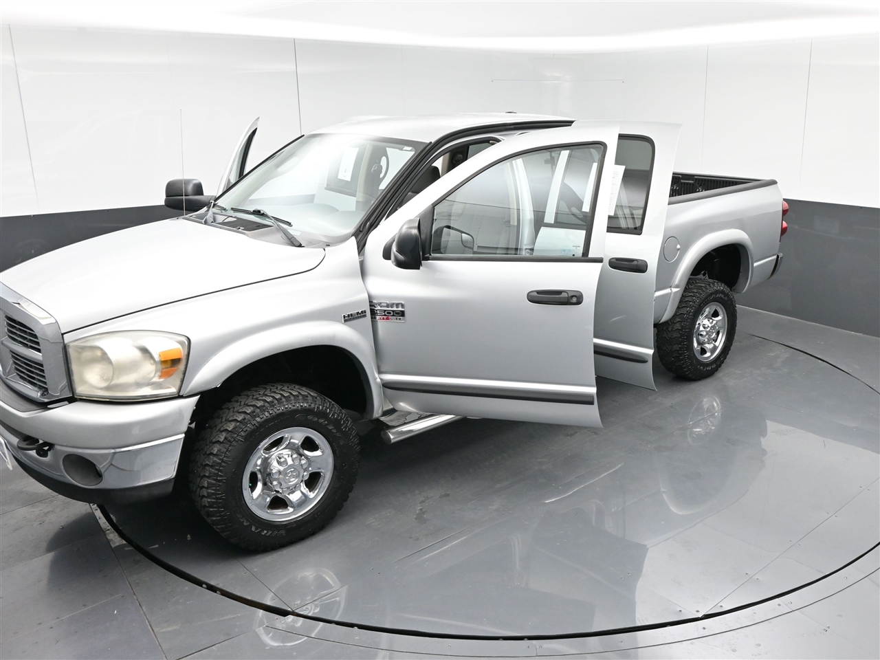 Dodge Ram 2500 SLT Quad Cab 4WD 2007 Dodge Ram 2500 SLT Quad Cab 4WD 2007