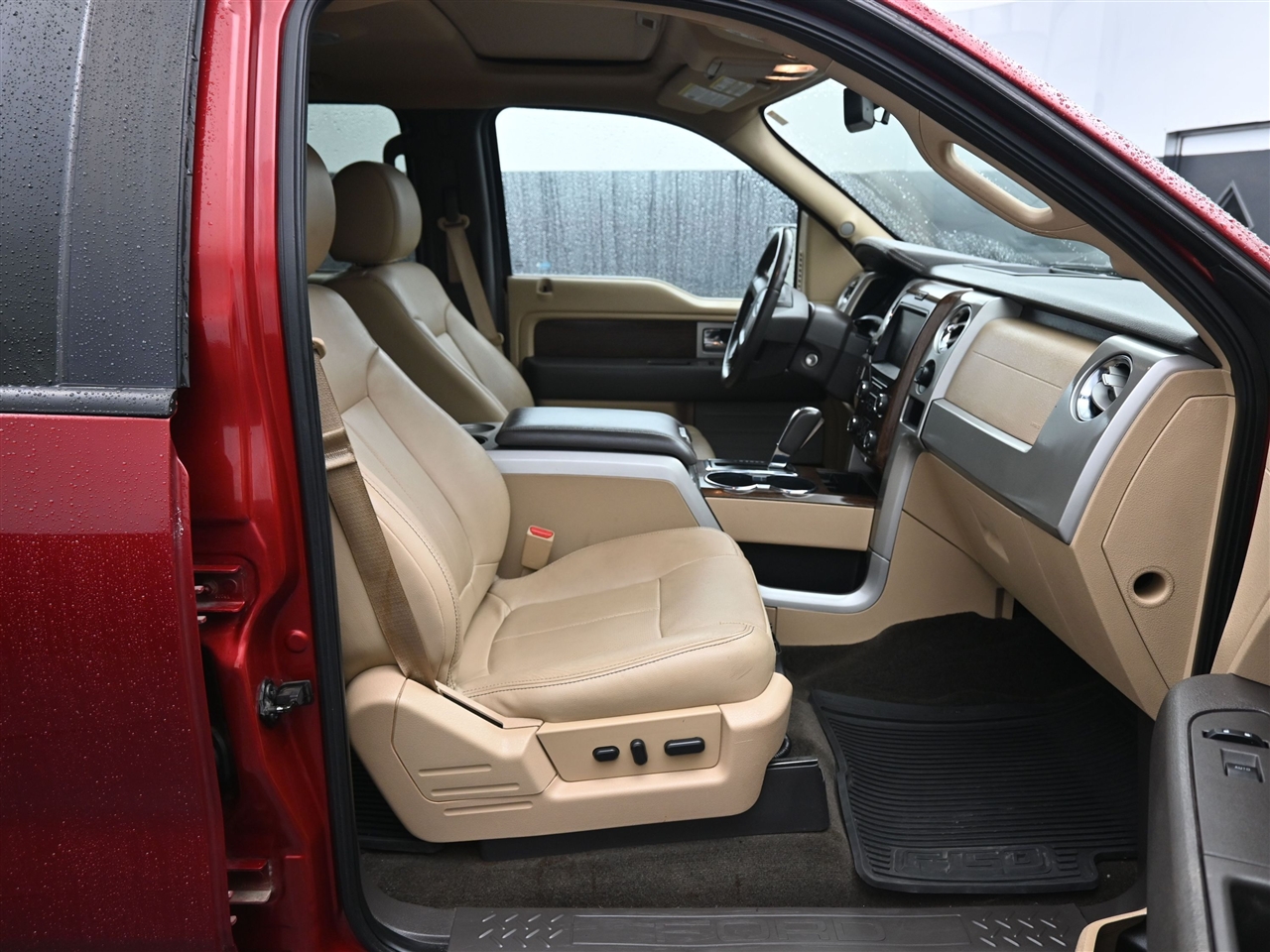 Ford F-150 Lariat SuperCrew 5.5-ft. Bed 2WD 2014 Ford F-150 Lariat SuperCrew 5.5-ft. Bed 2WD 2014