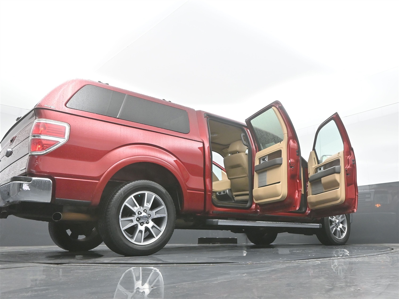 Ford F-150 Lariat SuperCrew 5.5-ft. Bed 2WD 2014 Ford F-150 Lariat SuperCrew 5.5-ft. Bed 2WD 2014