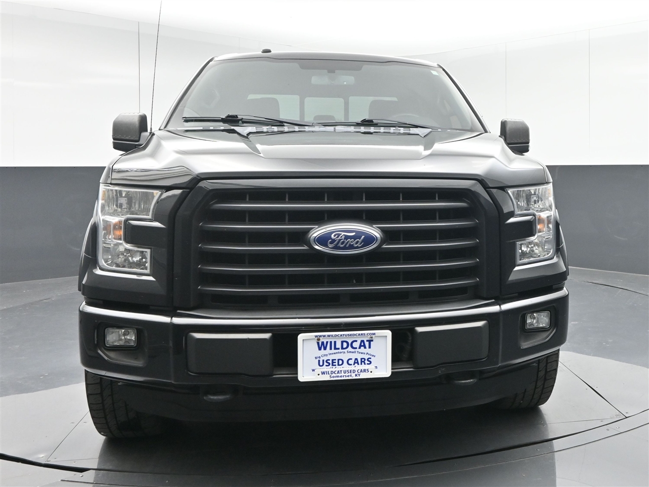 Ford F-150 XLT SuperCrew 5.5-ft. Bed 4WD 2016 Ford F-150 XLT SuperCrew 5.5-ft. Bed 4WD 2016