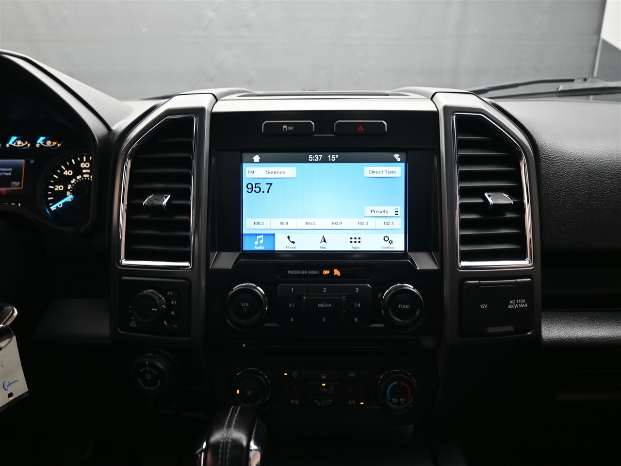 Ford F-150 XLT SuperCrew 5.5-ft. Bed 4WD 2016 Ford F-150 XLT SuperCrew 5.5-ft. Bed 4WD 2016