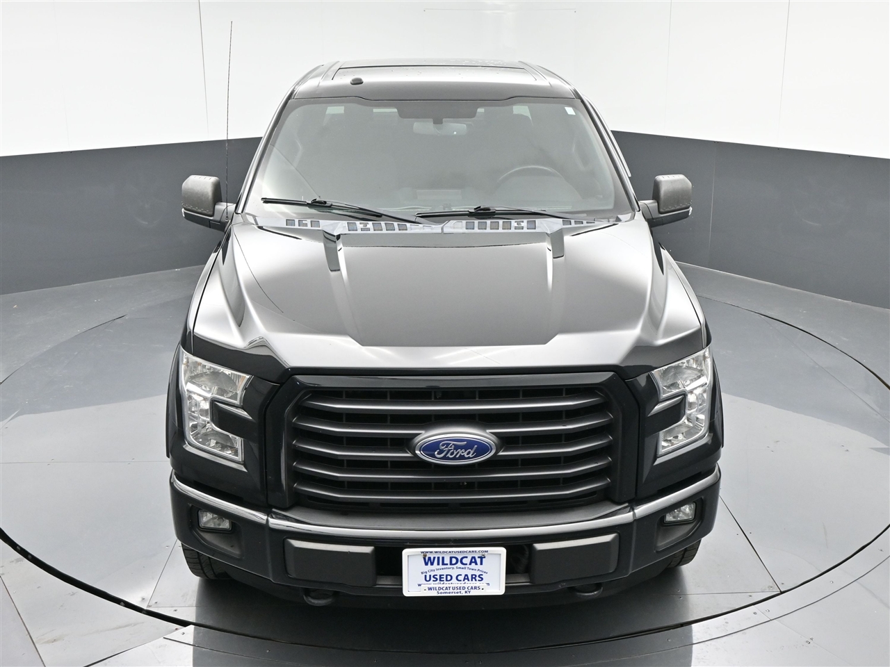 Ford F-150 XLT SuperCrew 5.5-ft. Bed 4WD 2016 Ford F-150 XLT SuperCrew 5.5-ft. Bed 4WD 2016