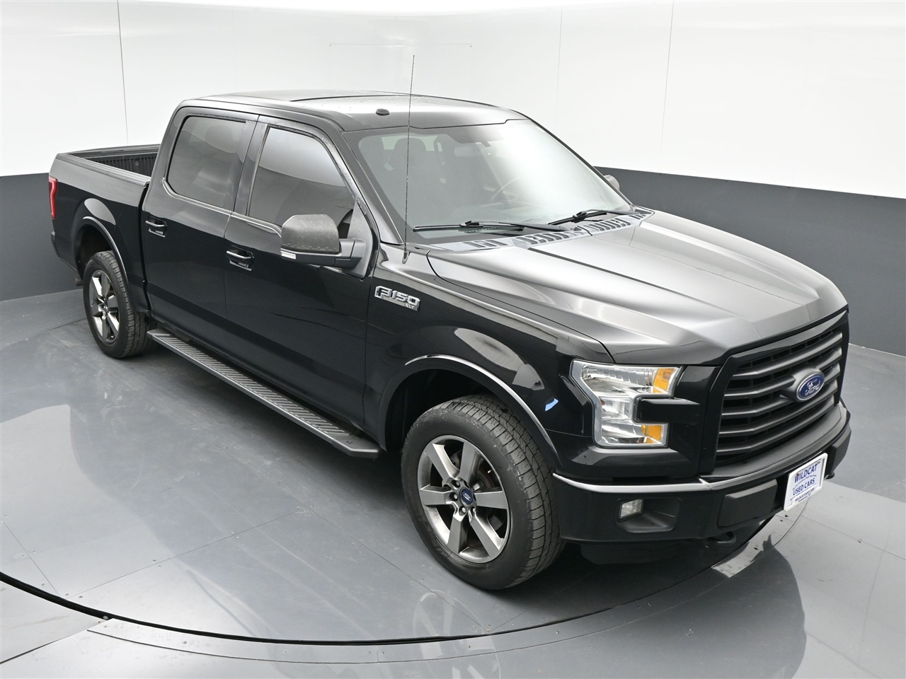 Ford F-150 XLT SuperCrew 5.5-ft. Bed 4WD 2016 Ford F-150 XLT SuperCrew 5.5-ft. Bed 4WD 2016