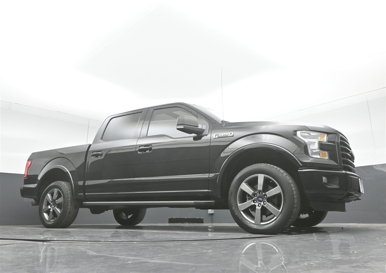 Ford F-150 XLT SuperCrew 5.5-ft. Bed 4WD 2016 Ford F-150 XLT SuperCrew 5.5-ft. Bed 4WD 2016