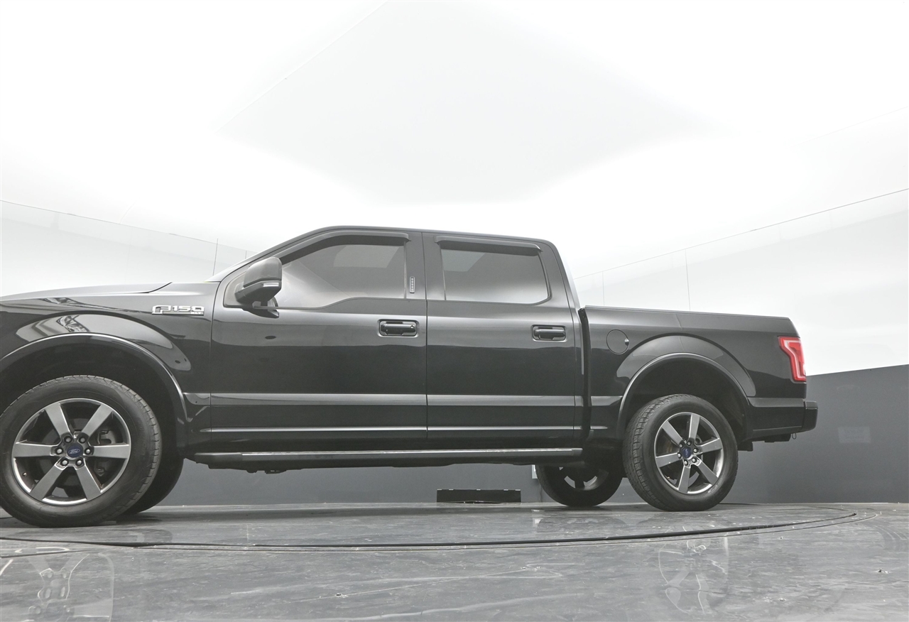 Ford F-150 XLT SuperCrew 5.5-ft. Bed 4WD 2016 Ford F-150 XLT SuperCrew 5.5-ft. Bed 4WD 2016
