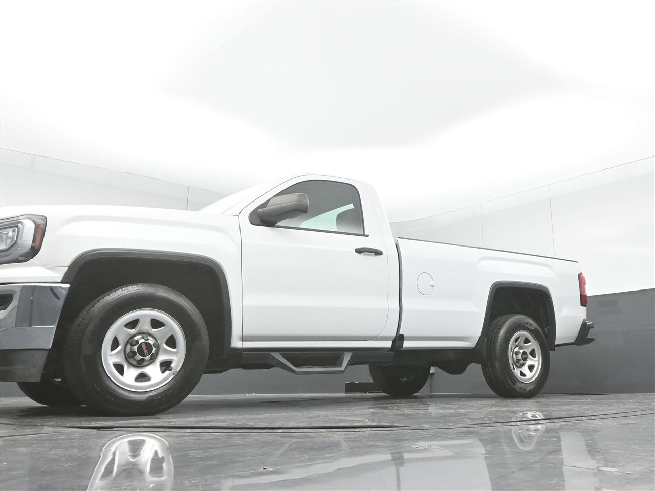 GMC Sierra 1500 Base Long Box 2WD 2017 GMC Sierra 1500 Base Long Box 2WD 2017