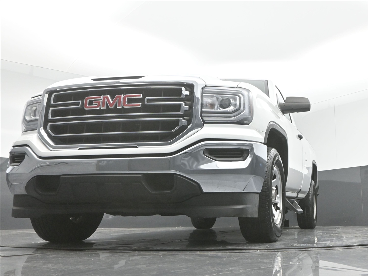 GMC Sierra 1500 Base Long Box 2WD 2017 GMC Sierra 1500 Base Long Box 2WD 2017