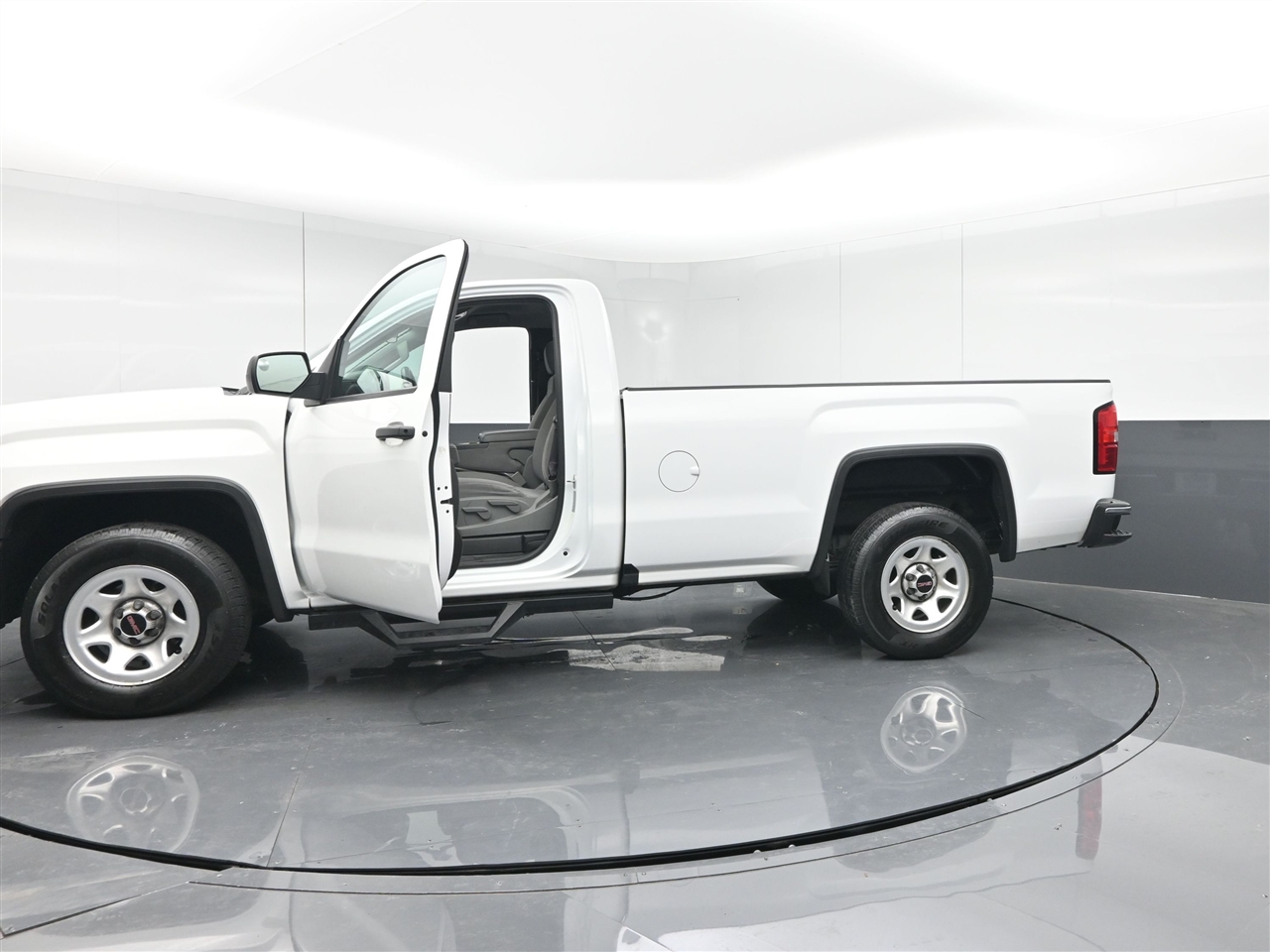 GMC Sierra 1500 Base Long Box 2WD 2017 GMC Sierra 1500 Base Long Box 2WD 2017