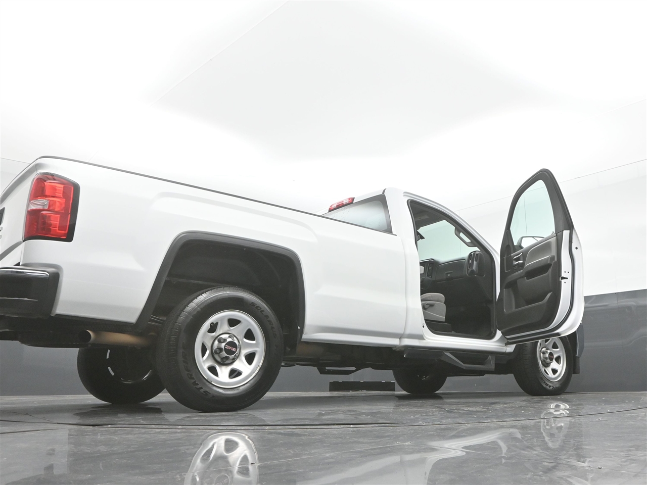 GMC Sierra 1500 Base Long Box 2WD 2017 GMC Sierra 1500 Base Long Box 2WD 2017