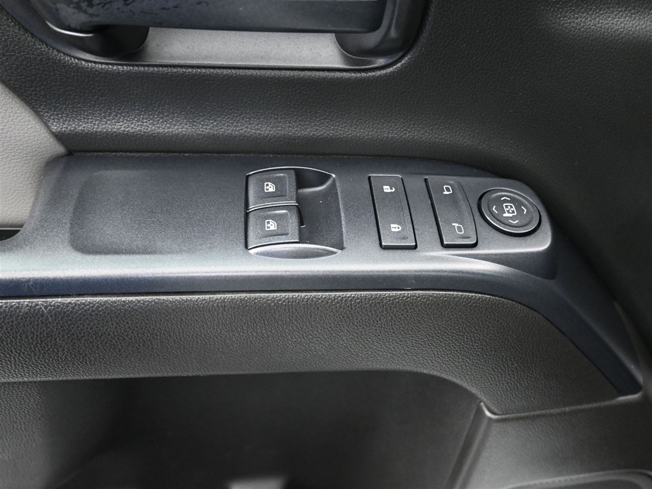 Chevrolet Silverado 1500 Work Truck Long Box 2WD 2015 Chevrolet Silverado 1500 Work Truck Long Box 2WD 2015