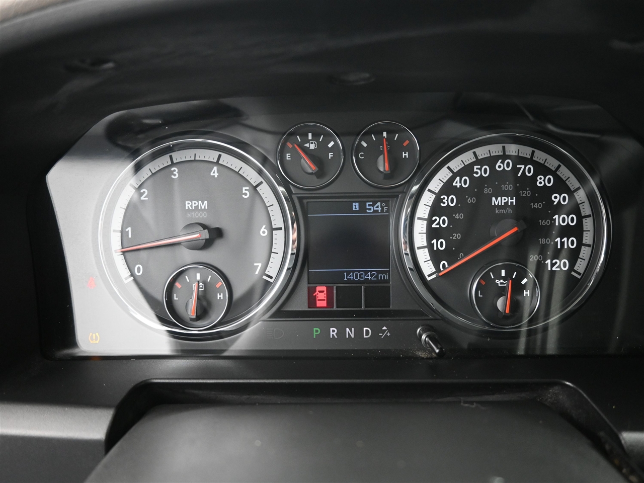 Dodge 1500 ST Quad Cab 4WD 2010 Dodge 1500 ST Quad Cab 4WD 2010