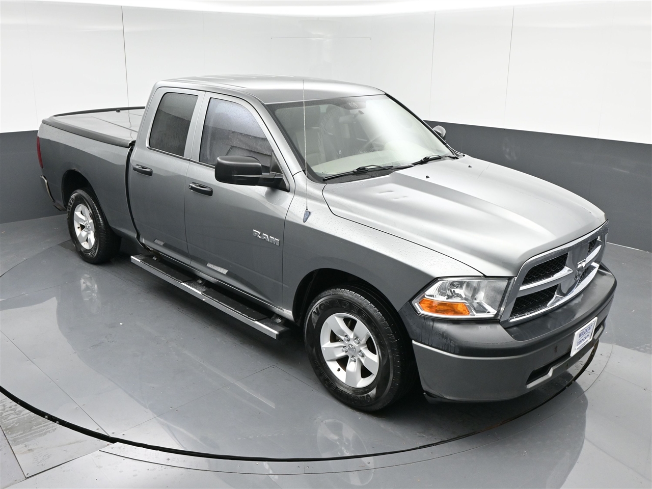 Dodge 1500 ST Quad Cab 4WD 2010 Dodge 1500 ST Quad Cab 4WD 2010