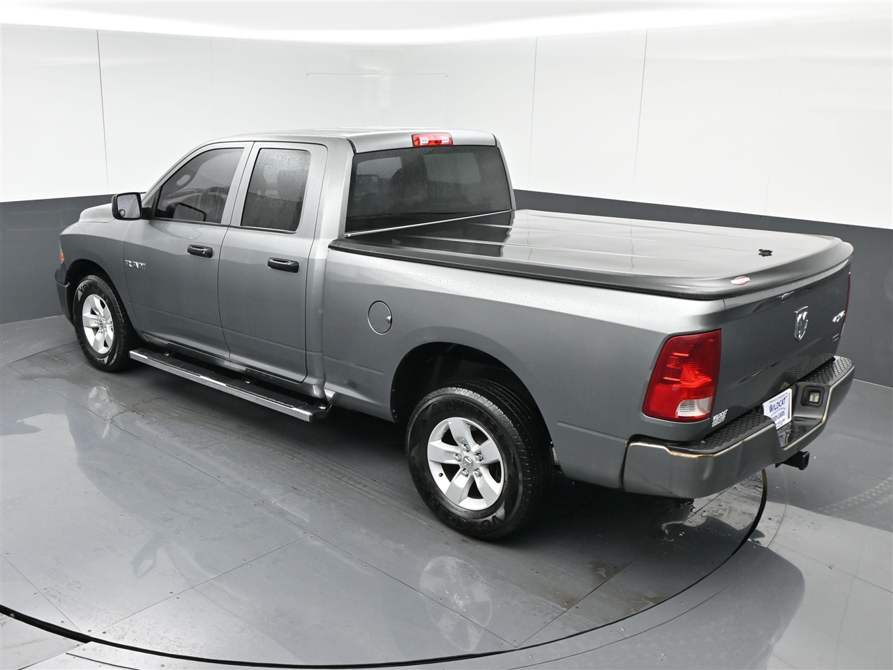 Dodge 1500 ST Quad Cab 4WD 2010 Dodge 1500 ST Quad Cab 4WD 2010