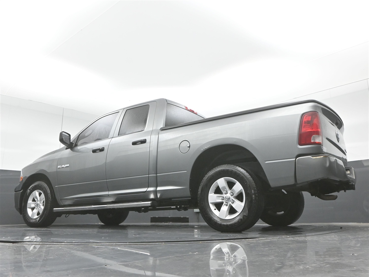 Dodge 1500 ST Quad Cab 4WD 2010 Dodge 1500 ST Quad Cab 4WD 2010