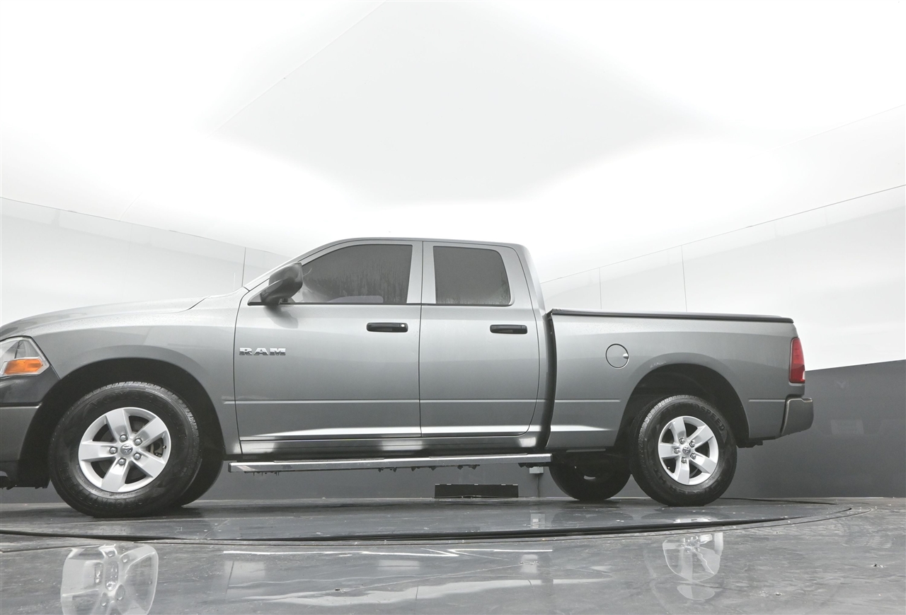 Dodge 1500 ST Quad Cab 4WD 2010 Dodge 1500 ST Quad Cab 4WD 2010