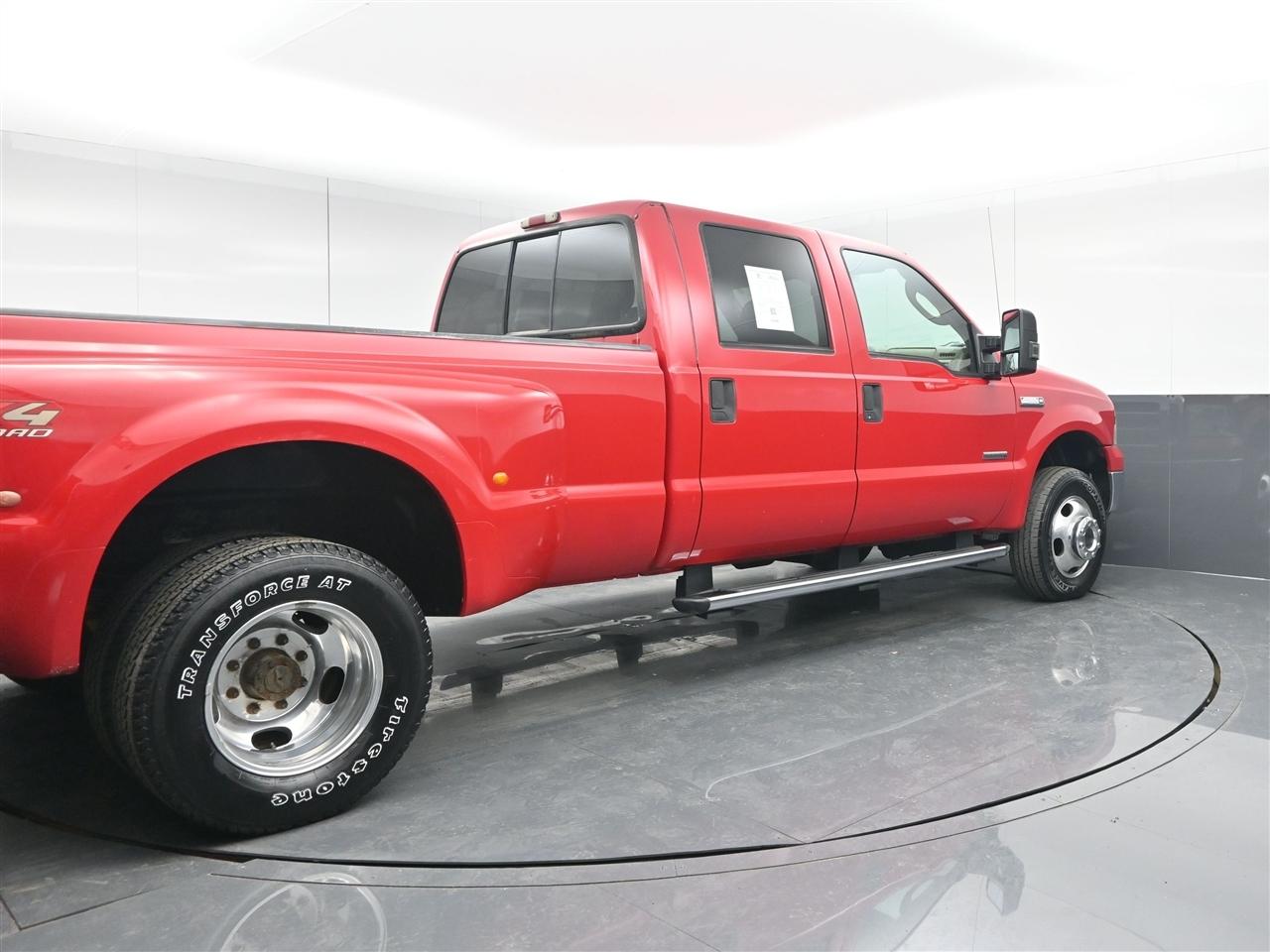 Ford F-350 SD Lariat Crew Cab 4WD DRW 2005